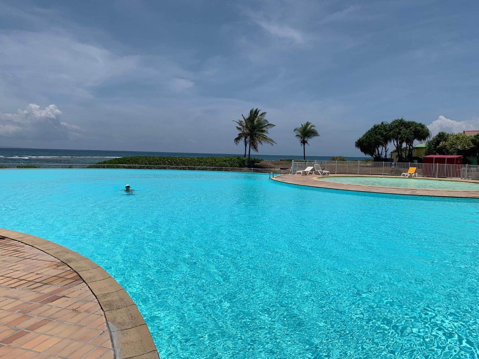 Studio Mojito Vue Mer,Piscine Avec Cuve Eau Et Acces Plage Et Piscine Anse Des Rochers Saint-Francois  Exterior photo